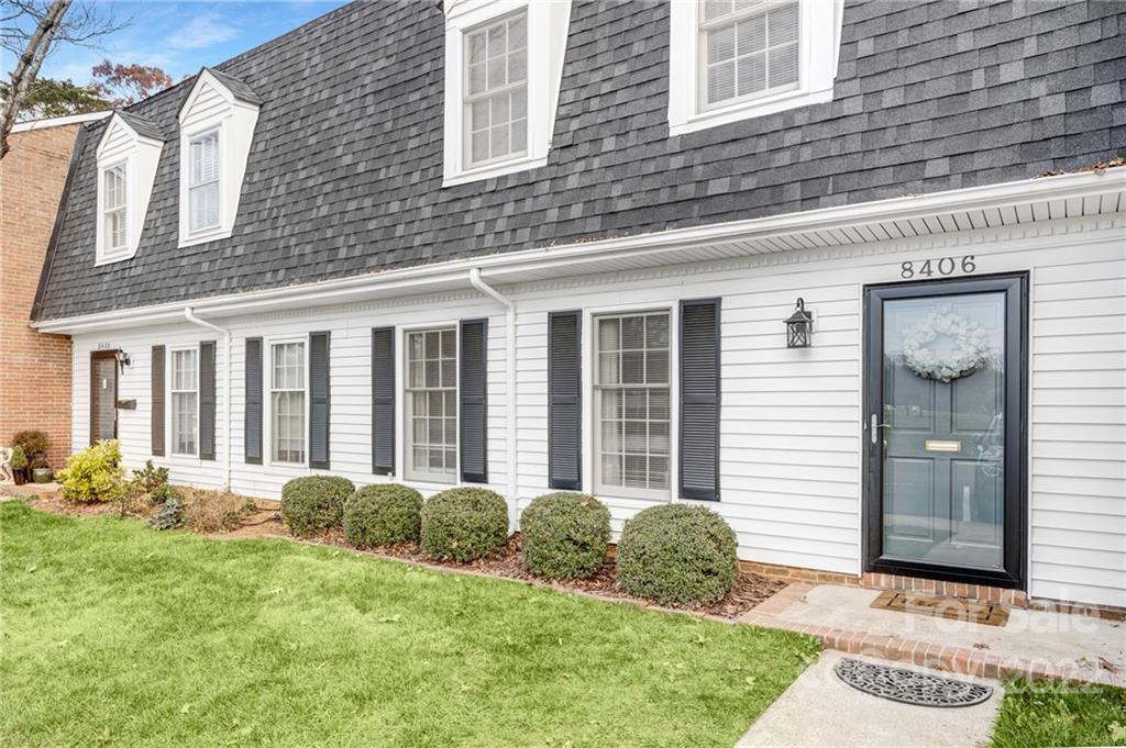 8406 Knights Bridge Road Charlotte, NC 28210 - Photo 1 of 19 Gallery Image 1