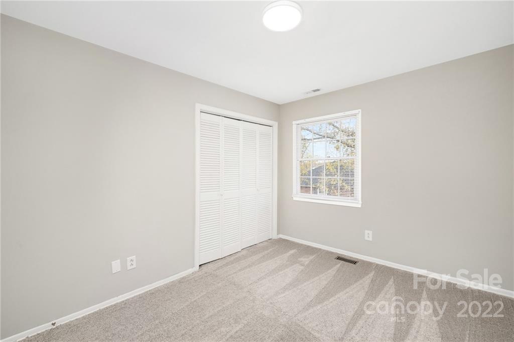 8406 Knights Bridge Road Charlotte, NC 28210 - Photo 15 of 19 Gallery Image 15