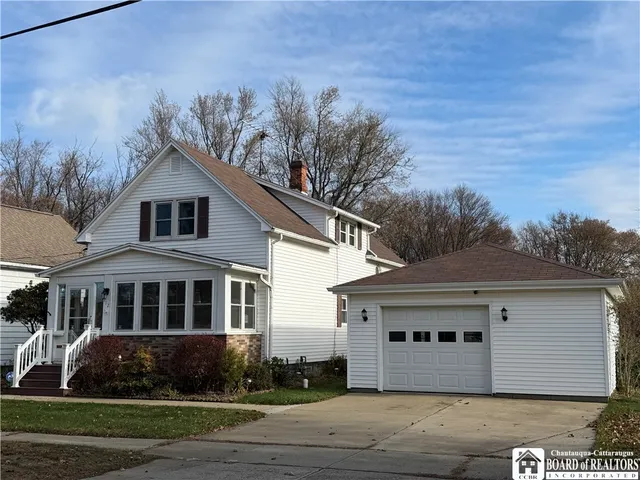 $194,900 | 112 South Warsaw Street, Dunkirk, NY 14048