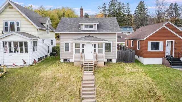 $125,000 | 4333 West 8th Street, Duluth, MN 55807