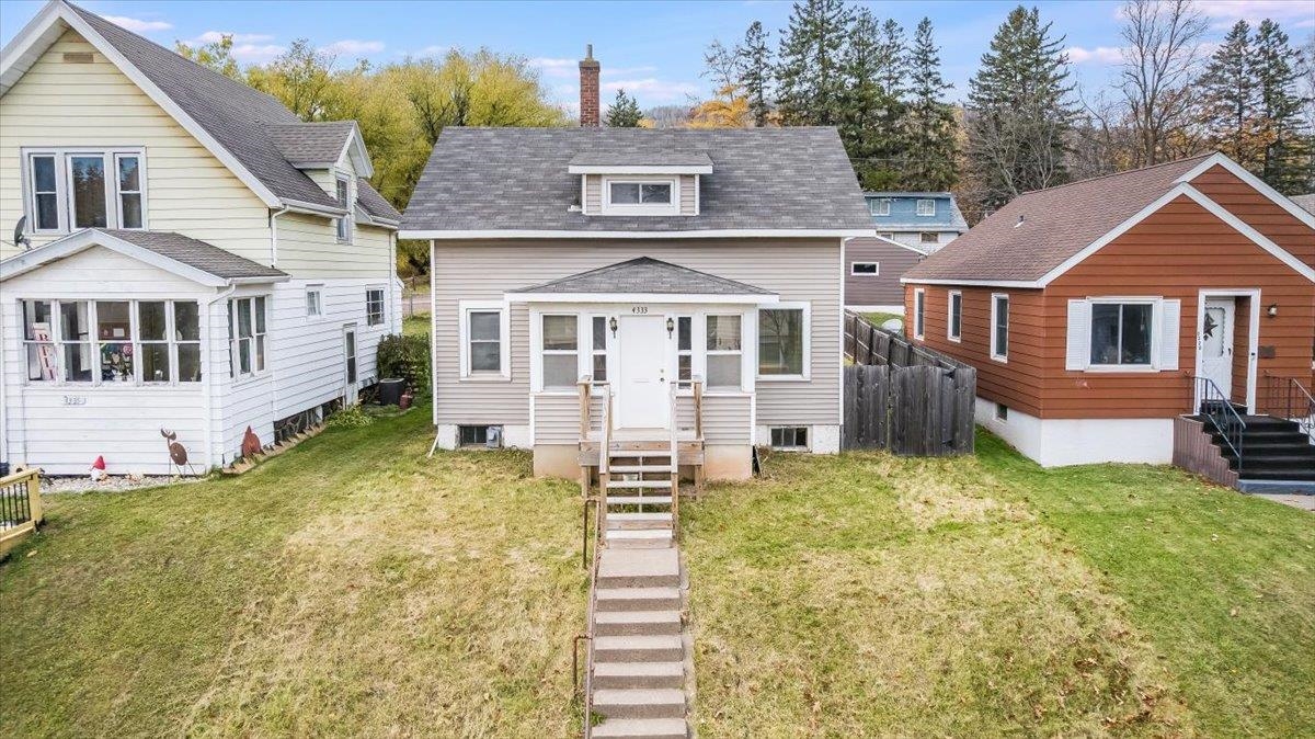 4333 West 8th Street Duluth, MN 55807 - Photo 1 of 24