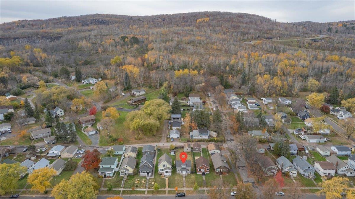 4333 West 8th Street Duluth, MN 55807 - Photo 3 of 24