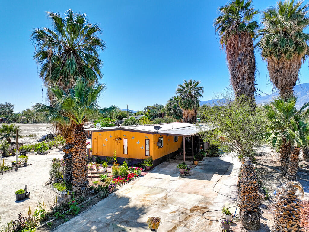 66350 Martinez Road Thermal, CA 92274 - Photo 38 of 68 a view of a backyard with a sitting area