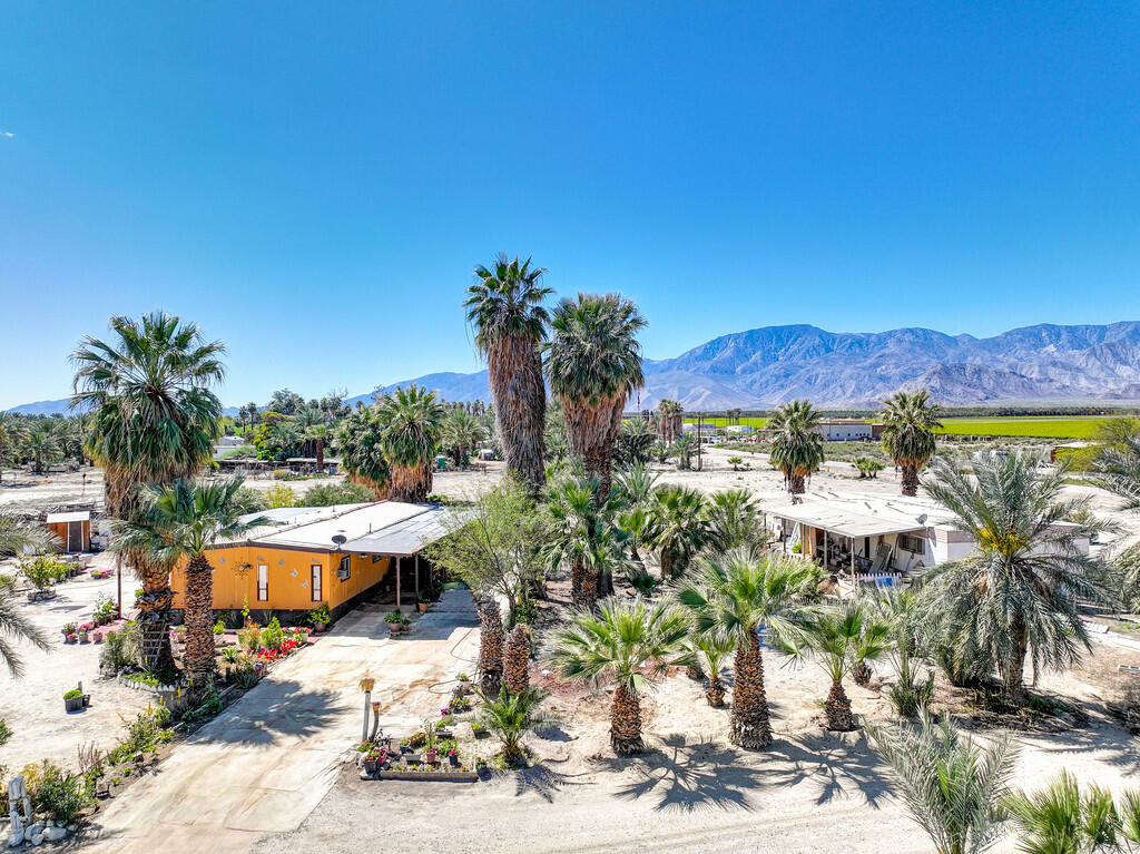 66350 Martinez Road Thermal, CA 92274 - Photo 39 of 68 a view of a terrace with sitting area