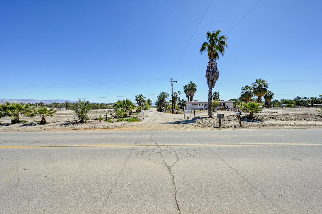 66350 Martinez Road Thermal, CA 92274 - Photo 45 of 68 33