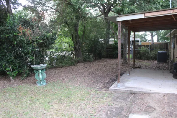 $229,900 | 708 1st Street, Winnie, TX 77665