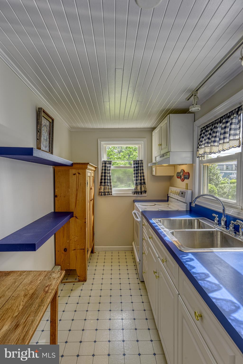 21581 Chicken Point Road Tilghman, MD 21671 - Photo 12 of 32 Kichen