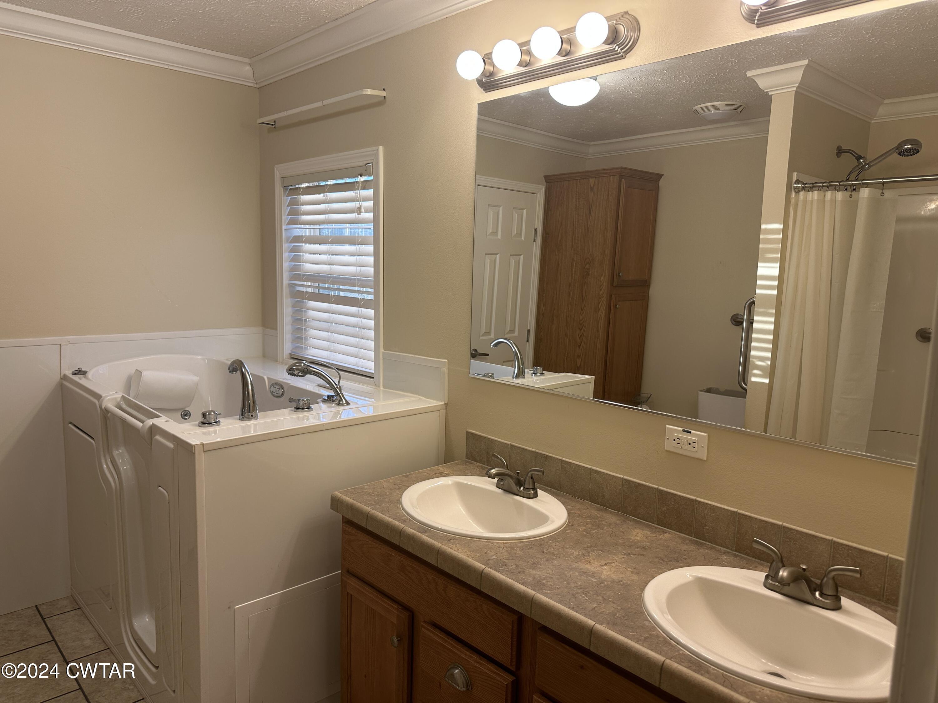 404 Poplar Corner Road Trenton, TN 38382 - Photo 11 of 23 IMG_3601 2