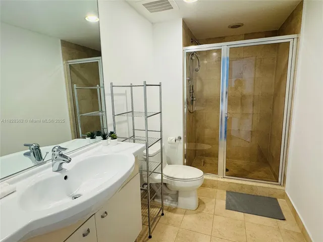 a view of a livingroom with furniture