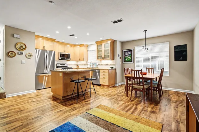 $675,000 | 476 East E Street, Benicia, CA 94510