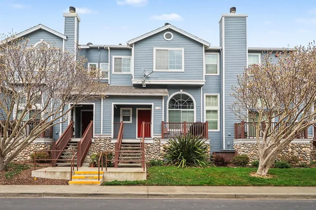$675,000 | 476 East E Street, Benicia, CA 94510