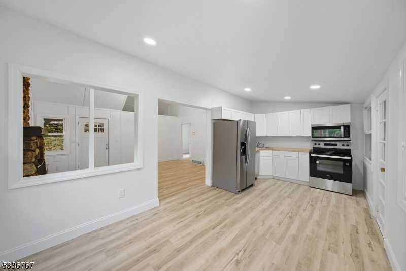 330 Springbrook Trail Sparta, NJ 07871 - Photo 12 of 42