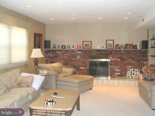 829 Broadmoor Road Huntingdon Valley, PA 19006 - Photo 2 of 6 Gallery Image 2