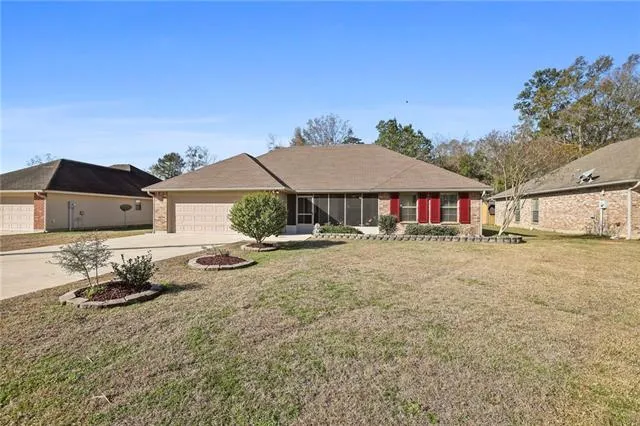 $299,000 | 41035 Berry Ridge Drive, Ponchatoula, LA 70454
