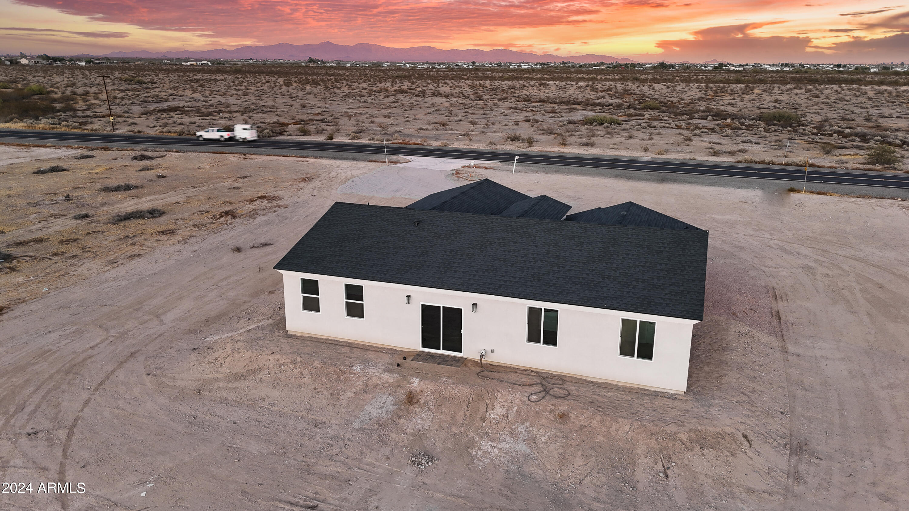 1028 South Wintersburg Road Tonopah, AZ 85354 - Photo 32 of 48 1028Tonopah-40