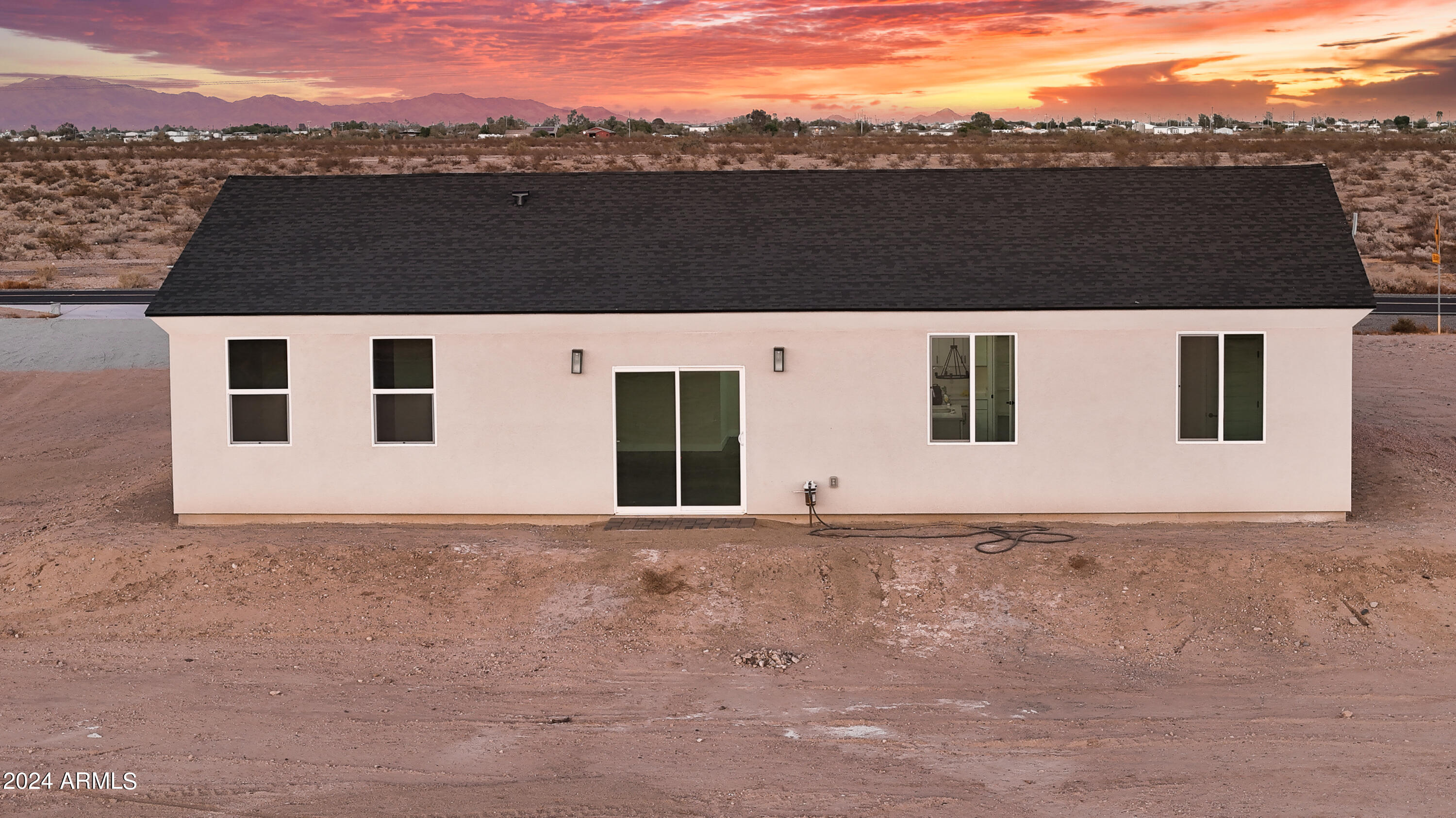 1028 South Wintersburg Road Tonopah, AZ 85354 - Photo 9 of 48 a view of outdoor space and mountain view