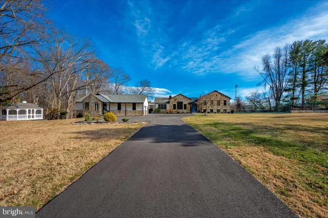 $1,499,000 | 14001 Berryville Road, Darnestown, MD 20874