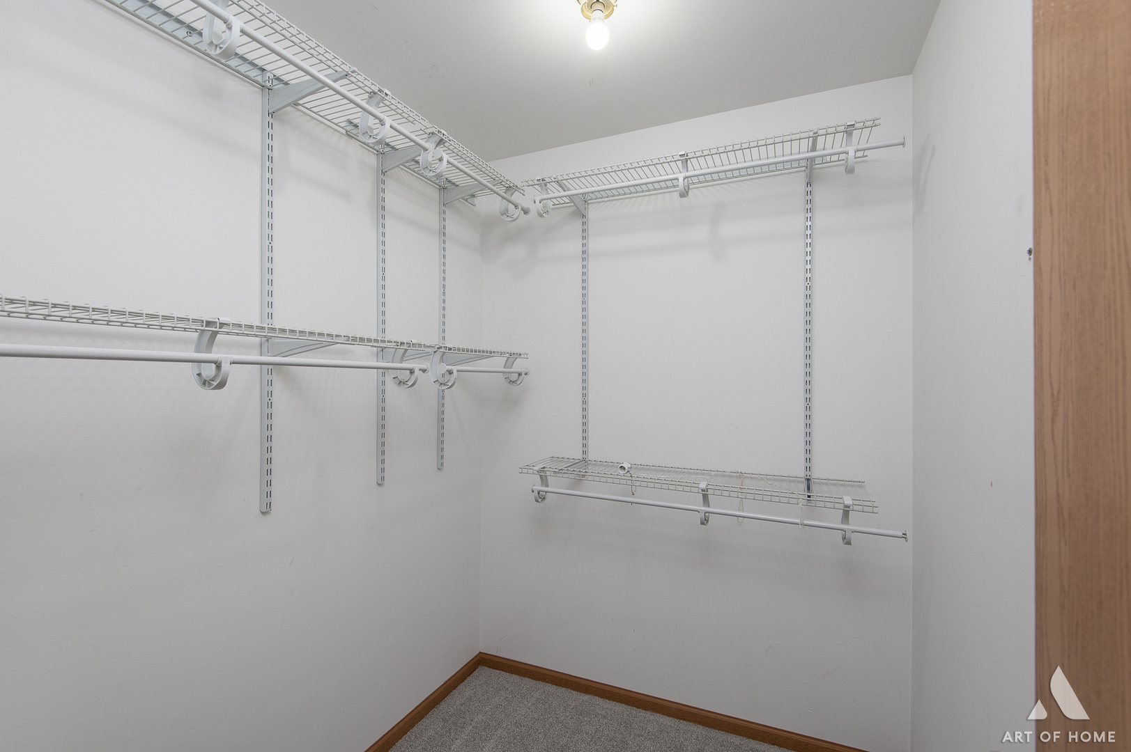 397 Littleton Trail Elgin, IL 60120 - Photo 18 of 30 a view of a small room