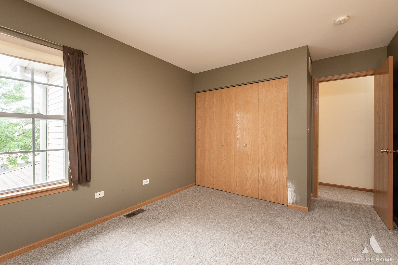 397 Littleton Trail Elgin, IL 60120 - Photo 23 of 30 an empty room with windows