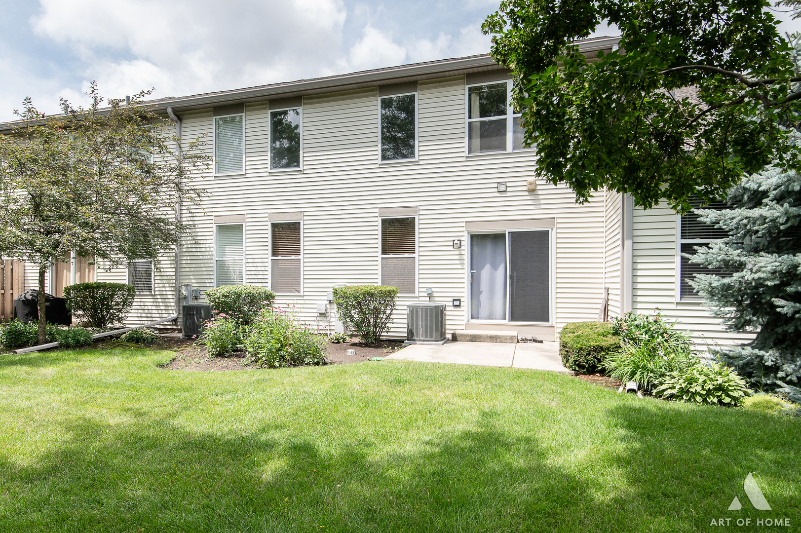 397 Littleton Trail Elgin, IL 60120 - Photo 27 of 30 a front view of house with yard and green space
