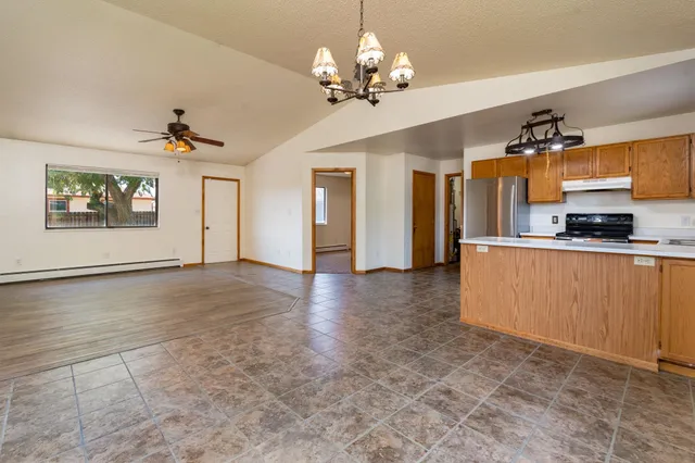 $400,000 | 828 Logan Court, Palisade, CO 81526