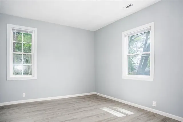 $165,900 | 912 East Frederick Street, Independence, MO 64050