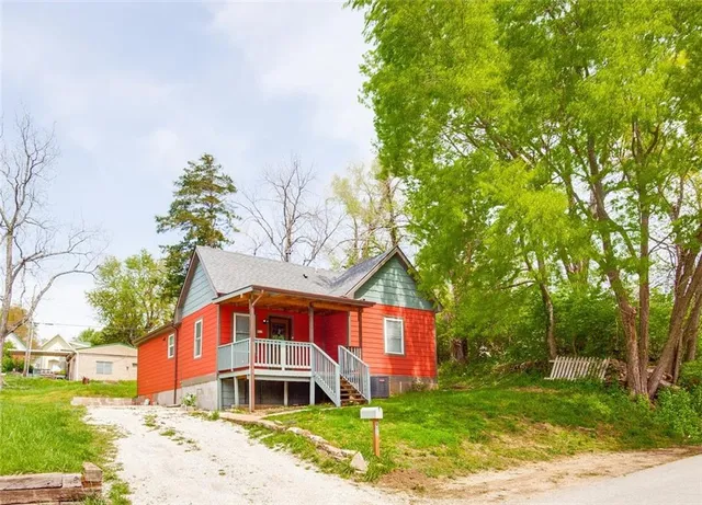 $165,900 | 912 East Frederick Street, Independence, MO 64050