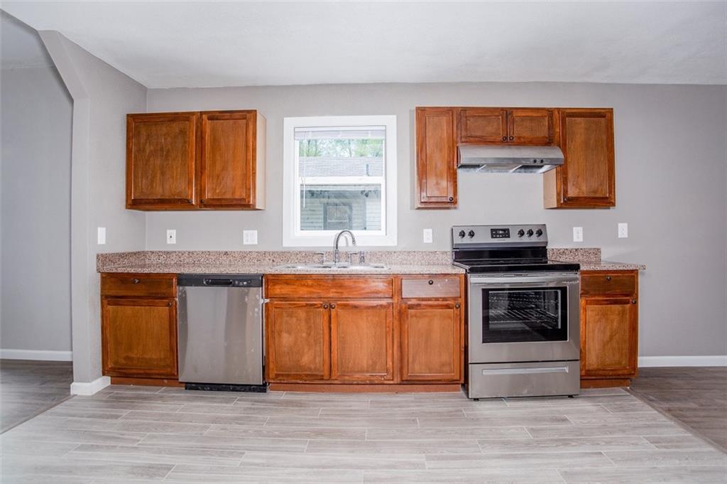 912 East Frederick Street Independence, MO 64050 - Photo 5 of 13