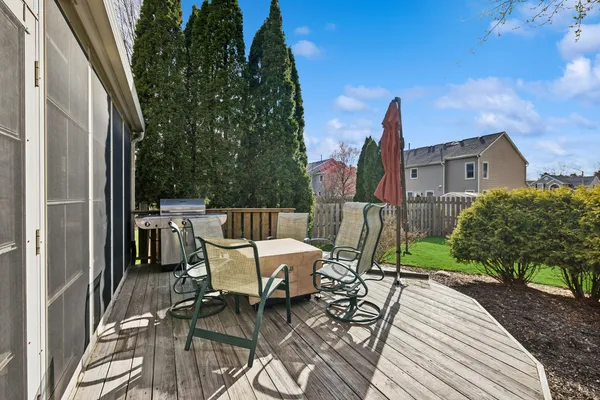 $550,000 | 1508 Lilac Drive, Crystal Lake, IL 60014