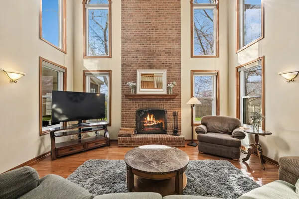 $550,000 | 1508 Lilac Drive, Crystal Lake, IL 60014