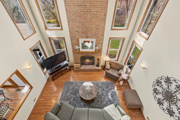 $550,000 | 1508 Lilac Drive, Crystal Lake, IL 60014