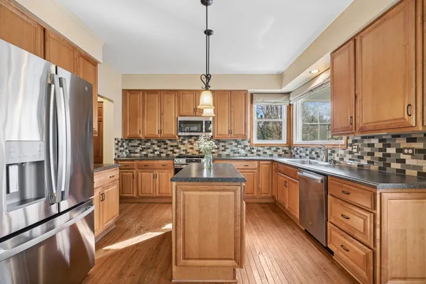 $550,000 | 1508 Lilac Drive, Crystal Lake, IL 60014