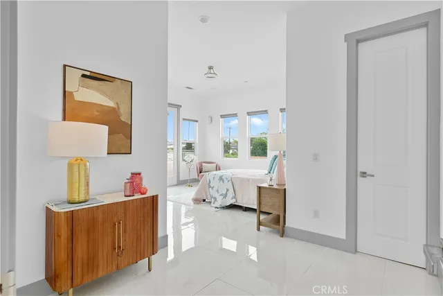 $2,988,000 | 7702 Alberta Drive, Huntington Beach, CA 92648