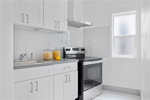 $2,988,000 | 7702 Alberta Drive, Huntington Beach, CA 92648