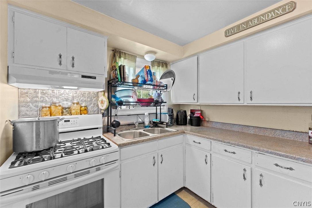 124 Boysen Road Cicero, NY 13212 - Photo 12 of 49