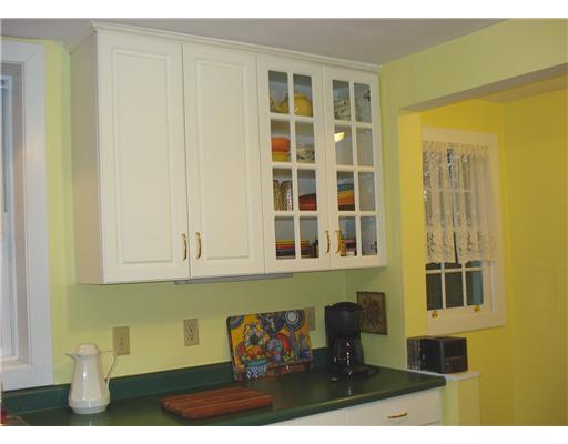 101 Bower Hill Road Mt. Lebanon, PA 15228 - Photo 7 of 18 Kitchen.