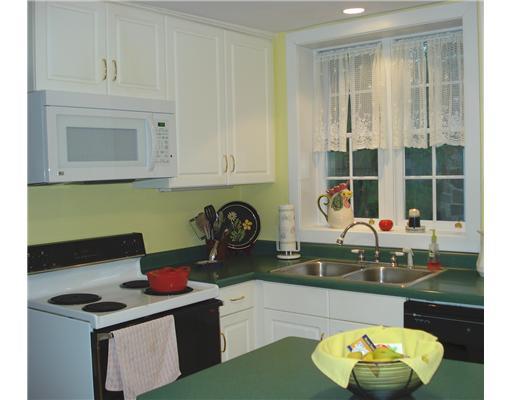 101 Bower Hill Road Mt. Lebanon, PA 15228 - Photo 8 of 18 Kitchen.