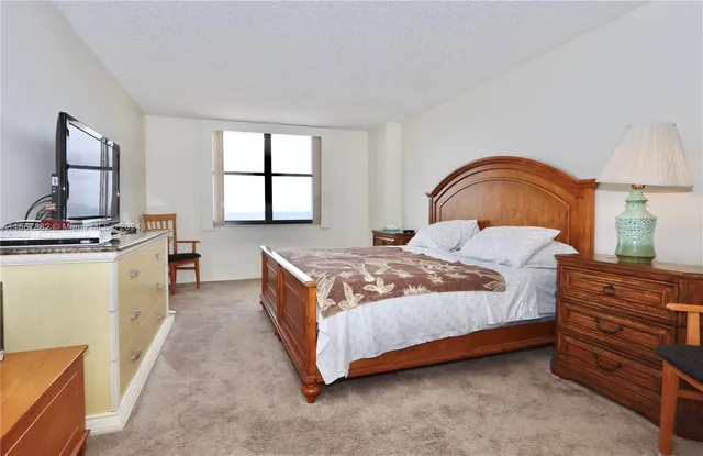 $2,400 | 2401 South Ocean Drive, Unit 806, Hollywood, FL 33019