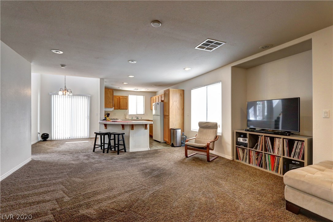 7338 Linaria Road Las Vegas, NV 89113 - Photo 4 of 14