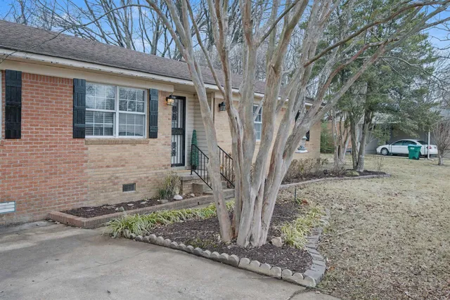 $238,000 | 100 Cole Avenue, Munford, TN 38058