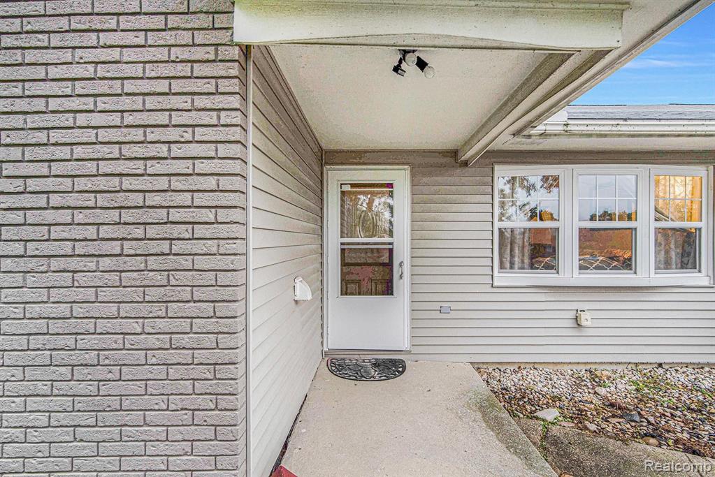 5272 West Mt Morris Road Mount Morris, MI 48458 - Photo 2 of 20 Gallery Image 2