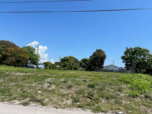 $249,000 | 172 West 16th Street, Riviera Beach, FL 33404