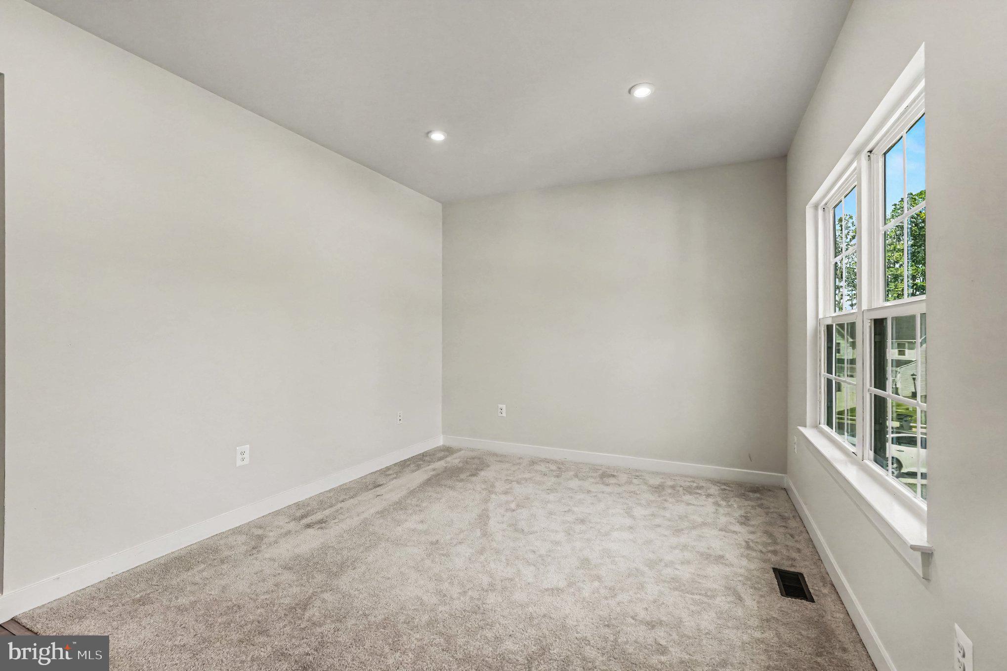 352 Greenstead Road Stafford, VA 22554 - Photo 8 of 37 Gallery Image 8