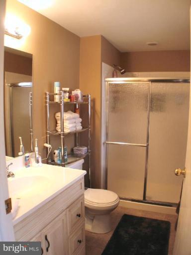 5218 Eliots Oak Road Columbia, MD 21044 - Photo 12 of 30 Master Bath