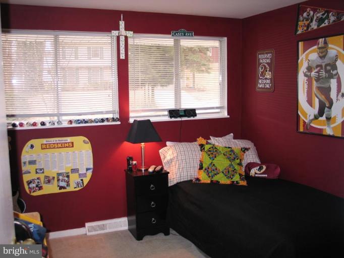 5218 Eliots Oak Road Columbia, MD 21044 - Photo 15 of 30 Bedroom #3
