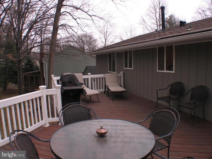 5218 Eliots Oak Road Columbia, MD 21044 - Photo 24 of 30 Deck