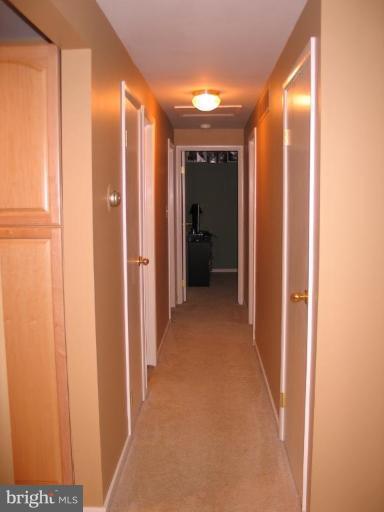 5218 Eliots Oak Road Columbia, MD 21044 - Photo 30 of 30 Hallway