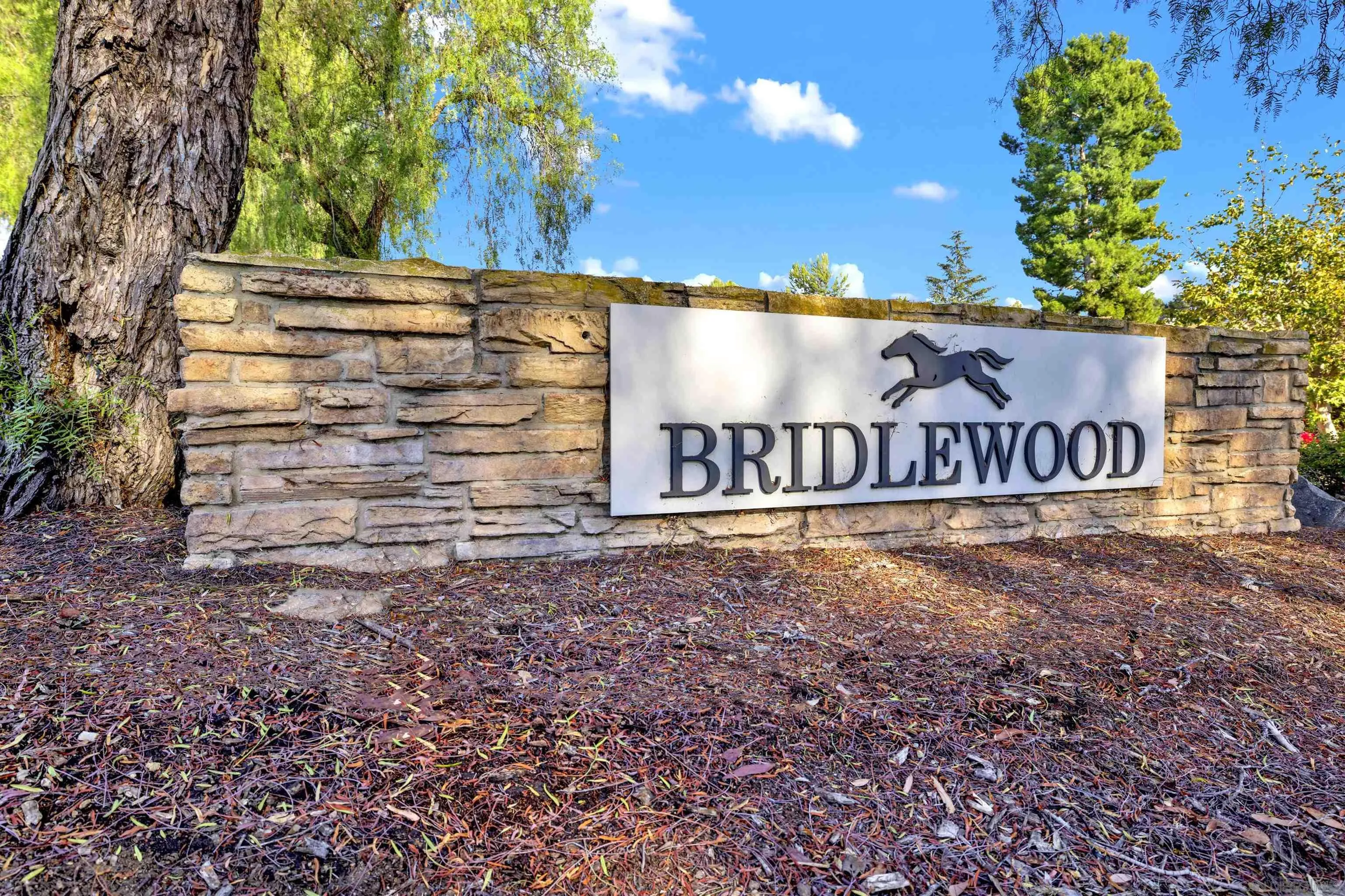 14012 Valley Springs Road Poway, CA 92064 - Photo 56 of 57 a view of outdoor space with sign board