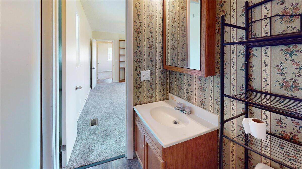 284 Rutland Avenue Dunlap, TN 37327 - Photo 15 of 43 06-284-Rutland-Ave-Bathroom