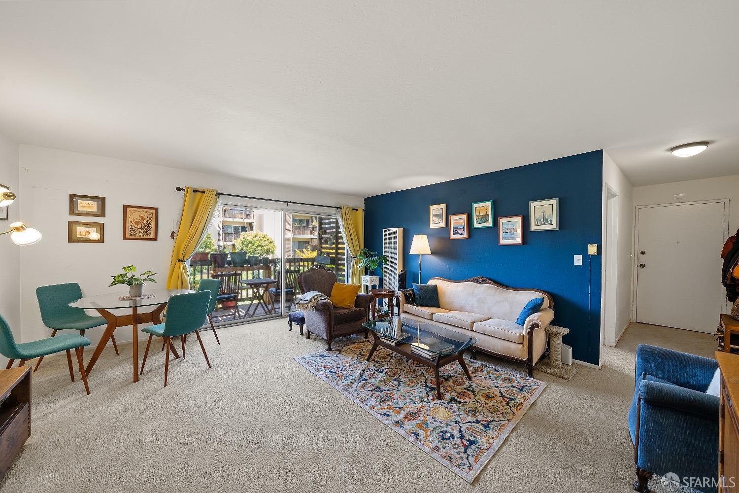 30 Quickstep Lane, Unit 3 San Francisco, CA 94115 - Photo 2 of 20 a living room with furniture and a window